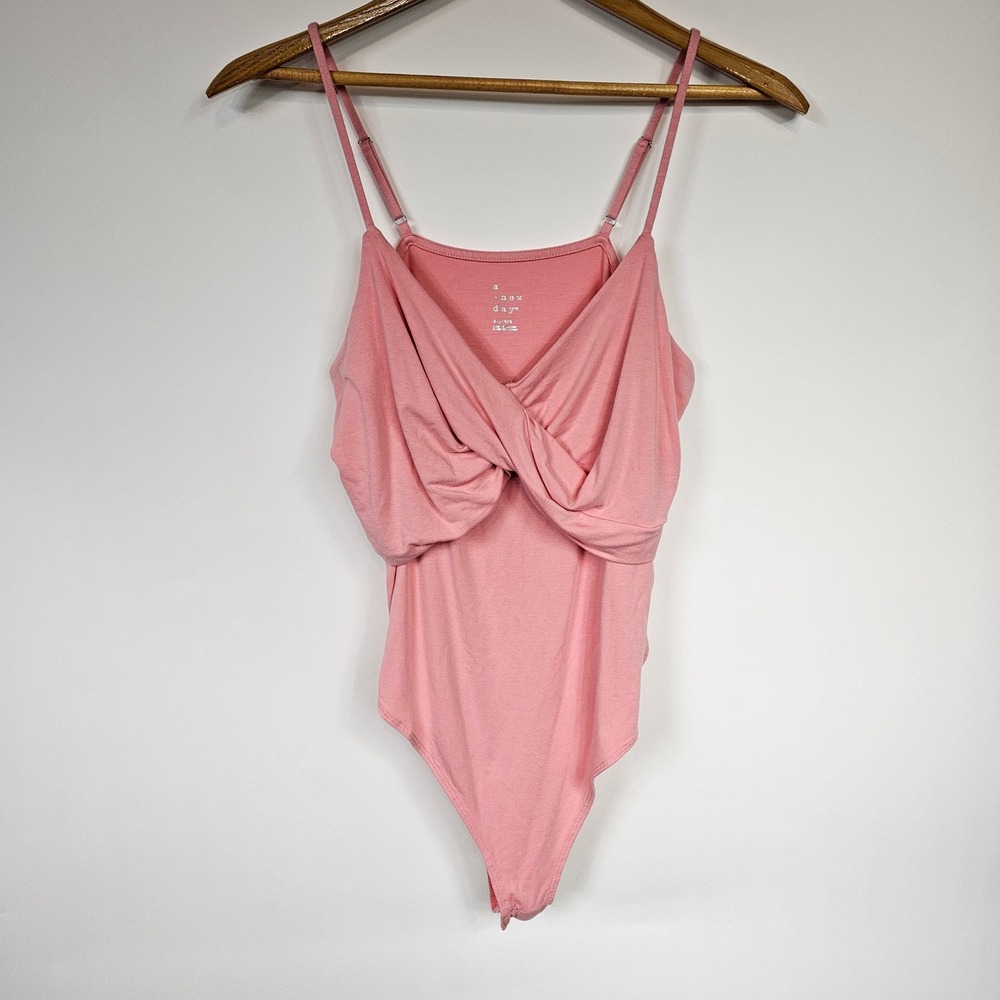 A New Day Womens X Large Pink Bodysuit Sleeveless Twist Front Casual